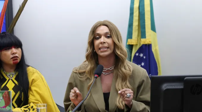 “Quem representa as mulheres? A disputa de ideias na Comissão da Mulher da Câmara”