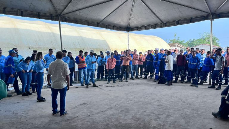 Sindicato dos trabalhadores na Ind. Da Const Civil ,pesada do mob e Artef de cimento de Santa Inês e Região