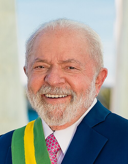 Lula sanciona piso salarial de R$ 5.130 para professores da educação básica