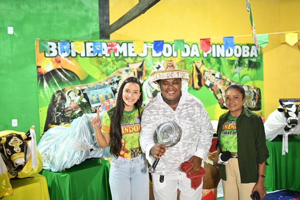 Paço do Lumiar: Natália do Júnior Garimpeiro prestigia Batismo do Boi da Pindoba e reafirma compromisso com a cultura maranhense
